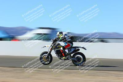 media/Jan-09-2022-SoCal Trackdays (Sun) [[2b1fec8404]]/Front Straight Speed Shots (1pm)/